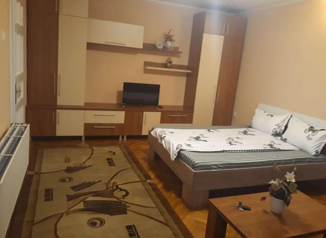 Casa H#Unikum Apartment Турда Екстериор снимка